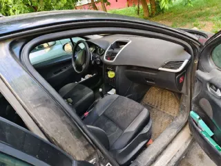Peugeot 207, 2009 г.в., цвет черный, VIN VF3WCKFUC9W022452. Требуется химчистка салона, замена переднего и заднего бампера, ремонт передней левой арки, задней правой арки, ремонт по устранению коррозии металла. Ознакомление с предметом торгов и документацией на имущество осуществляется по месту…