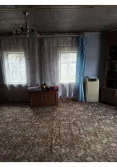 Жилой дом площадью 43.9 кв.м и земельный участок площадью 1615 кв.м. Адрес: Ленинградская область, Бокситогорский район, поселок Заборье, улица Кооперативная, дом 47. Кадастровый номер дома: 47:18:0424001:1356. Кадастровый номер участка: 47:18:0424001:22. Назначение участка: земли населенных…