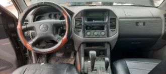 Транспортное средство Mitsubishi Pajero, 2003 года выпуска, государственный номер У477РН76, цвет - черный, VIN JMBLYV78W4J002723, объем двигателя - 3200 куб. см, мощность двигателя - 121,4 кВт/165 л.с. Состояние транспортного средства: отсутствует задняя правая фара, арка задней левой дверцы сгнила…