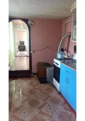 Доли квартиры 62,8 кв.м, Оренбургская область, Саракташский район 1/4 доля квартиры в Оренбургской обл. еще 1/4 доля квартиры в Оренбургской обл. еще 1/4 доля в праве на жилое помещение, площадь: 62,8кв.м., адрес (местонахождение): Оренбургская область, Саракташский район, п. Саракташ, ул…
