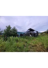 Земельный участок 1123 кв.м и жилой дом 66.5 кв.м (доли 24/44), Камчатский край. 1) Земельный участок (доля 24/44). Кадастровый номер: 41:01:0010125:275. Адрес (местоположение): Российская Федерация, Камчатский край, г.о. Петропавловск-Камчатский, г Петропавловск-Камчатский, ул Тундровая, з/у 55…