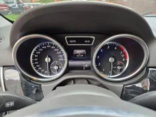 MERCEDES-BENZ ML 400 4 MATIC — легковой автомобиль марки: MERCEDES-BENZ, модель: ML 400 4 MATIC. С имуществом и правоустанавливающими документами можно ознакомиться с момента публикации сообщения о продаже и до окончания приема заявок, предварительно согласовав дату, время и место обращения к…