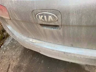 Kia Rio 2016, хэтчбэк, 107 лс, автоматическая коробка передач, темно-серый цвет кузова, объем двигателя 1396 см³, передний привод. Идентификационный номер (VIN): Z94CB51ABHR085673. Сведения о номере двигателя, пробеге и техническом состоянии автомобиля, а также проведённой оценке не предоставлены…