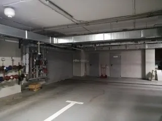 Нежилые помещения (11 поз.) - 5 586 кв. м, адрес: Москва, вн. тер. г. муниципальный округ Тверской, Долгоруковская ул., д. 4А, этажи -2, -1, 0 цокольный, 1-8, имущество (82 поз.), кадастровые номера 77:01:0004003:3629, 77:01:0004003:3614, 77:01:0004003:3649, 77:01:0004003:3660, 77:01:0004003:3663…