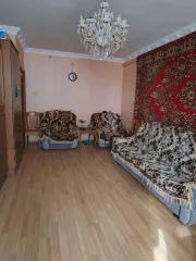 1/4 доля в праве на жилое помещение, площадь: 68,9 кв.м, кадастровый номер: 48:19:6130107:115, адрес  местонахождение : 399770, Липецкая обл, Елец г, Октябрьская ул, дом № 84, квартира 18