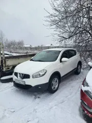 Nissan Qashqai 2012 года, 117 л.с., пробег 161261 км, АКПП. VIN: SJNFAAJ10U2668877.