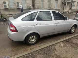 Лада 217230 PRIORA, 2008. Легковой автомобиль Лада 217230 PRIORA; 2008г.в.; г/н: К692ВТ136; цвет: Светло-Серебристый; VIN: ХТА21723080017689; коррозия по кузову, задняя арка и пороги гнилые, трещина на лобовом стекле, отсутствует задний дворник, царапины на переднем бампере, ключи и стс №9928…