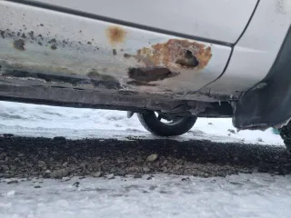 Toyota Sprinter 1997 года, легковой автомобиль Toyota Sprinter, vin отсутствует, г/н Е749НХ22, светло-серый, кузов № AE110 0124743 (сгнило днище, коррозия по кузову, требуется капитальный ремонт)