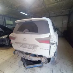 Lexus LX, 2017 года, 272 лс, полный привод, АКПП, Lexus LX450D, vin JTJCV00W004006311, 2017 г.в., г.н. Р029ЕА774 после ДТП