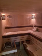 Дом 528,7 кв.м и земельные участки в Московской области. Земельный участок общей площадью 625 кв. м, кадастровый № 50:20:0050328:56, местоположение установлено относительно ориентира, расположенного в границах участка, почтовый адрес ориентира: Московская область, Одинцовский район, с/о Успенский…