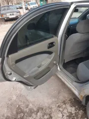 Chevrolet Lacetti, 2006 года, 109 лс, 403000 км. Состояние: В 2021 году была произведена замена двигателя, был куплен на площадке Авито у частного лица, на учет поставлен не был. Автомобиль был арестован приставами, находился на хранении у ФССП, после возврата двигатель сильно дымит, пороги…