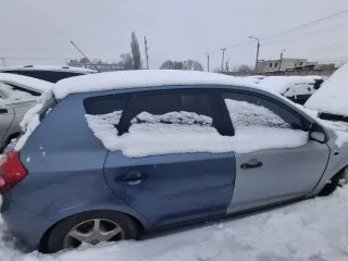 Kia Ceed 2007 года выпуска, госномер Р403ОР46, VIN XWEFF242380001257. Объем двигателя 1591 куб. см, мощность 115 л.с. Сведения об имуществе указаны в информационном извещении. Продается в том виде, в каком есть, возврату и обмену не подлежит. За скрытые дефекты ответственности продавец не несет. К…
