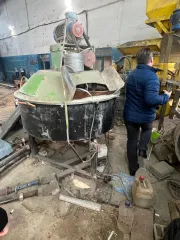 Оборудование для производства бетона и стройматериалов: Мини РБУ Piccini MF 400 (разукомплектовано), стол рабочий угловой (с тумбой) 3 шт., шкаф офисный (1 створчатый), Рохля, Бетонный завод Cemex-60-2.0, Ленточный конвейер, Линия по производству блока автоматическая в комплекте КР -261 в комплекте…