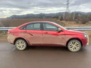 Lada Vesta 2016 года, 106 лс, пробег 300000 км. VIN XTAGFL120GY035190.