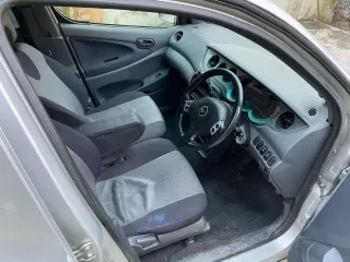 Daihatsu YRV 2000 автомобиль VIN M211G001701 серебристый