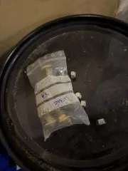 Металлические изделия 641 шт 165 кг Годные остатки: металлические изделия, лом черного и цветного металла – 641 штука, 165 килограмм Реализуется в качестве годных остатков, а также в качестве вторичного сырья, лома, утиля. Описание см. в разделе "документы" п. 3 извещения. Имущество продается в том…