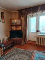 1/2 доли на квартиру в Бурятии еще 1/2 доля в праве на жилое помещение, площадь: 56,9кв.м., адрес  местонахождение : Российская Федерация, Республика Бурятия, м.р н Северо Байкальский, г.п. поселок Новый Уоян, пгт. Новый Уоян, ул. 70 лет Октября, д. 30, кв. 11, кадастровый номер: 03:17:090146:350