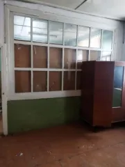 Административное здание 100.5 кв.м и земельный участок 450 кв.м Архангельская область Земельный участок, местоположение установлено относительно ориентира, расположенного в границах участка. Почтовый адрес ориентира: обл. Архангельская, р-н Верхнетоемский, с/с Верхнетоемский, с. Верхняя Тойма, ул…