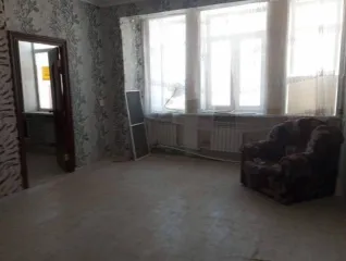 Двухкомнатная квартира площадью 47 кв.м, с кадастровым номером: 57:22:0740101:2193, расположенная по адресу: Российская Федерация, Орловская область, Ливенский район, пос. Сахзаводской, ул. Комсомольская, д. 6, кв. 2.