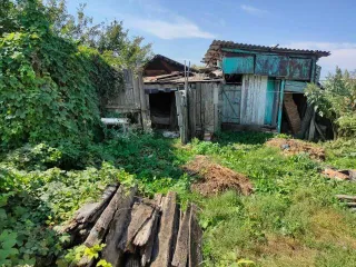 Земельный участок площадью 1258 кв. м, категория земель: земли населенных пунктов, разрешенное использование: для ведения личного подсобного хозяйства, расположенный по адресу: Саратовская область, Новобурасский район, рп. Новые Бурасы, ул. Баумана, д. 72, с кадастровым номером: 64:21:130316:5…