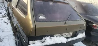 Nissan Almera, 2015 г.в., госномер О989ТА33, VIN Z8NAJL00052503197; ВАЗ-21083, 1999 г.в., госномер Х896ТА33, VIN XTA210830X2524403. Цвет красный, вмятина на задней правой двери и на заднем правом крыле в области колесной арки, глубокие царапины и отслоения лакокрасочного покрытия в области вмятин и…