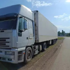 Ивеко LD400E42TX/Р, 1999 года, грузовой автомобиль, модель: LD400E42TX/Р, год изготовления: 1999, мощность двигателя, л. с. (кВт): 420, VIN: WJMS2ESH004215020, г/н: А570ТН93.