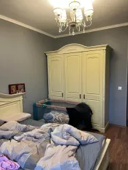 Жилое помещение (квартира) кад.№ 78:40:0008341:11099, площадью 87,3 кв.м.
Расположенная по адресу: расположенную по адресу: Санкт-Петербург, пр-кт. Ленинский, д. 72, корп. 1, литера. А, кв. 555
Общий метраж 87.3м2. 
Спальня 14м2, 
Детская 16.4,м2,
Гостиная 18.4м2, 
Кухня 14,2м2, 
Гардеробная…