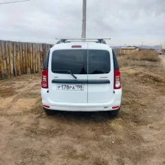 Lada Largus 2015 года, 105 л.с., пробег 141170 км. Цвет белый. Двигатель бензиновый, объем 1.6 л (1598 куб.см). VIN: XTARS0Y5LF0893725. Местоположение: г. Черногорск, Республика Хакасия, Россия.