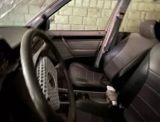 Недвижимое и движимое имущество - здание, назначение: нежилое (гостиница), кад номер: 50:60:0020103:58; здание, назначение: нежилое (проходная), кад номер: 50:60:0020103:55; помещение, назначение: нежилое (теплица), кад номер: 50:60:0020103:92; сооружение, назначение: нежилое (благоустройство с…