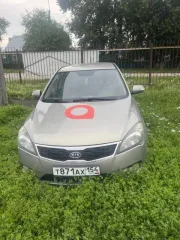 Kia Ceed 2011 года, 109 лс, 247267 км. Легковой автомобиль, марка: Kia, модель: Ceed, год изготовления: 2011, цвет: СЕРЕБРИСТЫЙ, VIN: XWEHC511AC0002557.