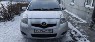 Toyota Vitz 2009 года, 87 л.с., пробег 200000 км. Цвет серый. VIN отсутствует. ПТС 25УР067928, госномер В979АУ155. Мощность двигателя 87 л.с. (64 кВт). Номер кузова SCP90-2144714. Страна-изготовитель Япония.
