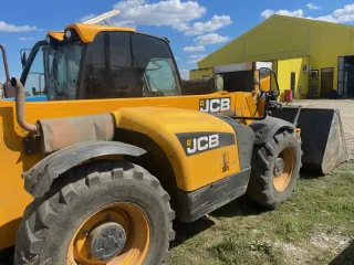 Беларус 1221.3, 2020 — трактор колесный, марка: Беларус 1221.3, год изготовления: 2020, цвет: синий, VIN: Y4R122104L1100616, ПТС: BY KC 001174, г/н: 8123 HM 56, двигатель №: 173399, мощность двигателя, л. с. (кВт): 100,00/135,96 (Сельскохозяйственная техника).