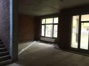Земельный участок, пл.: 2 335 кв.м., К.Н.: 50:49:0010301:2223. Объект незавершенного строительства (жилой дом), проектируемое назначение: жилое, степень готовности объекта незавершенного строительства 95%, пл.: 481,4 кв.м., К.Н.: 50:49:0010301:2326. Земельный участок, пл.: 2 258 кв.м., К.Н…