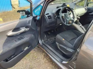 Toyota Auris, 2007 года, 97 лс, 325000 км, JTNKM56E401005236