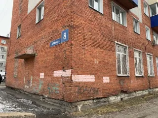 Нежилые помещения 85,6 и 630,5 кв.м, Кемеровская область. Нежилое помещение, кадастровый номер 42:20:0101019:2252, площадью 85,6 кв.м., расположенное по адресу: Кемеровская область, г.Анжеро-Судженск, ул. К.Маркса, д 8, пом. А3. Нежилое помещение с кадастровым номером 42:20:0101047:423, площадью…