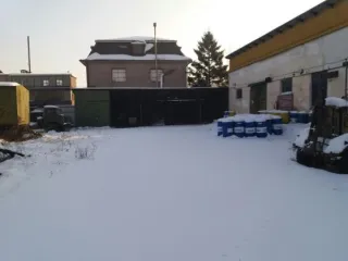 Земельный участок и нежилые помещения 233,2 кв.м Приморский край Земельный участок кадастровый номер 25:13:030209:1328 площадью 19822 кв.м категория земель: Земли населенных пунктов виды разрешенного использования: склады адрес местоположению: местоположение установлено относительно ориентира…