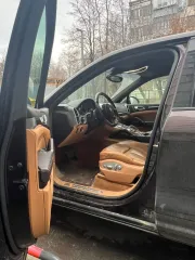 Porsche Cayenne 2014 легковой автомобиль. Марка: РОRSCHE, CAYENNE, Тип: легковой. Год выпуска: 2014, Гос. регистр. знак: О798НУ18. Идентификационный номер (VIN): WP1ZZZ92ZELA09243 Цвет: коричневый. С имуществом и документами можно познакомиться по адресу: Российская Федерация, Республика Татарстан…