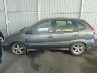 Nissan Almera Tino 2004 Автомобиль Nissan модель Almera Tino, 2004 г.в., иностранный регистрационный знак LBG968, серого цвета, идентификационный номер (VIN) VSKTBAV10U0171945, с признаками эксплуатации, с видимыми дефектами и механическими повреждениями, возможны скрытые повреждения и дефекты…