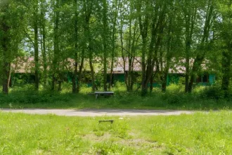 Имущественный комплекс 2071.1 кв. м с земельным участком с. Гагаринская Новоселка Ярославская область, расположенный по адресу: Ярославская область, р-н Переславский, с/о Глебовский, с. Гагаринская Новоселка, ул. Садовая, с земельным участком, в составе: Психоневрологический институт, КН…