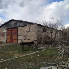 Центральный склад, Республика Калмыкия, Октябрьский район, поселок Восход, улица Гагарина, дом 18. Собственность. Этажность 1. Общая площадь по внутреннему обмеру 443,5 м², по наружному обмеру 482,4 м². Строительный объем 2171 м³. Год постройки 1968. Хронологический возраст 54 года. Группа…
