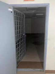 Нежилое помещение №1, назначение: нежилое, пл. 1480,1 кв.м., кад. №34:34:040007:1651, этаж №: подвал на отм. -4,950, 1,
Право общей долевой собственности, в размере 28337/914100 долей на земельный участок, категория земель: земли населенных пунктов - для эксплуатации административного комплекса…