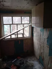 Жилое здание, площадь: 38,5 кв.м., кадастровый номер: 64:38:040501:939 и земельный участок, площадь: 410 кв.м., категория земель: Земли сельскохозяйственного назначения, разрешенное использование: Для ведения садоводства, кадастровый номер: 64:38:040501:381, адрес: Саратовская обл., Энгельсский…
