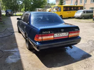 Автомобиль Toyota Crown 1998 года выпуска. Тип ТС легковой. Идентификационный номер VIN отсутствует, модель 2JZ-0684293, шасси № отсутствует. Кузов IZS 155-0016860, цвет кузова синий, мощность двигателя 220 л.с. Объем двигателя 2997. Пробег 595886. Государственный регистрационный знак С 537 СС25.