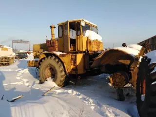 Трактор К-701 1989 г.в., в нерабочем состоянии, заводской номер машины  8908816, номер двигателя 08542, номер коробки передач 010947, номер основного ведущего моста 8952683, цвет жёлтый, свидетельство о регистрации ВЕ 527507, государственный номер  38 РО 0725, ПСМ ВА 077073 
