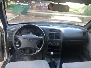 ВАЗ 2111, 2008 года, 89 л.с., пробег 164509 км. Легковой автомобиль, марка: LADA, модель: 211140, год изготовления: 2008, VIN: XTA211140903009279. Автомобиль на ходу. Имеющиеся повреждения: трещины и сколы на лобовом стекле, вмятина на задней левой двери и крыле, ржавчина по всему днищу и на всех…