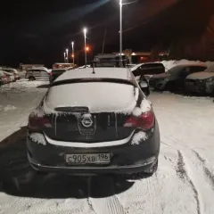 Opel Astra 2013 года, 115 л.с., 200000 км, АКПП, Легковой автомобиль: Opel Asrta, 2013 г.в., цвет Черный