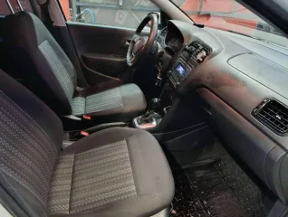 Volkswagen Polo 2019, VIN: XW8ZZZ61ZKG036135, год изготовления: 2019, госномер Х613МВ790. В залоге у АО "ТБанк".