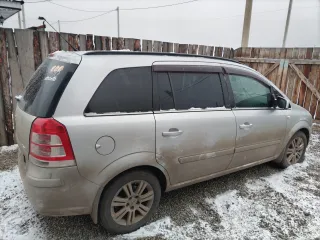 Легковой автомобиль Opel Zafira 2011 г.в. VIN-номер XWF0AM75B0002201