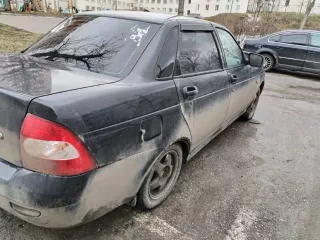 Легковой автомобиль, марка: ВАЗ 21703, модель: Лада Приора, год изготовления: 2007, VIN: ХТА21703070043707, г/н: О706РЕ33. Транспортное средство на ходу, есть проблемы с двигателем.
