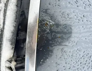 Honda Accord 2003 года, 190 лс, 249179 км, АКПП. Легковой автомобиль находится на ходу. Аккумулятор разряжен, зарядка аккумулятора не дала результатов. Колеса спущены. Автомобиль не товарного вида. Требуется текущий ремонт автомобиля: не стабильная работа двигателя внутреннего сгорания, неисправен…